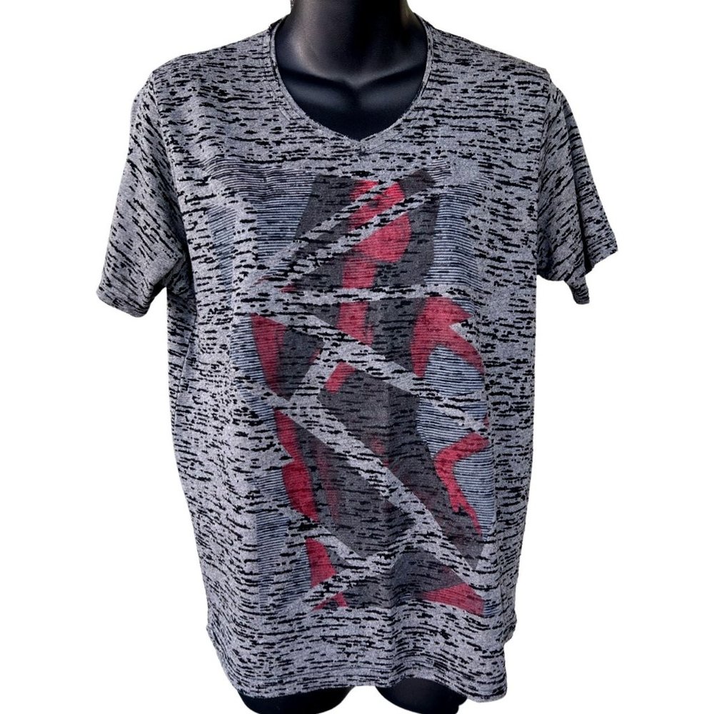 🌸6/$20🌸 V-Neck Shortsleeve Print T-Shirt
